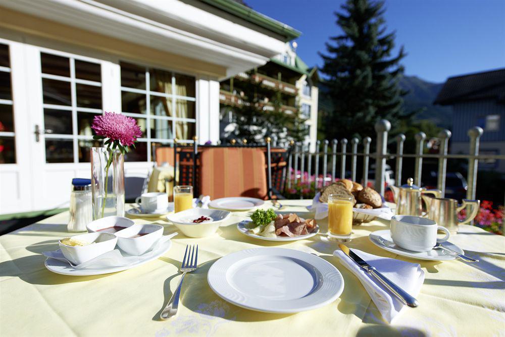 Schwarzer Adler - Sport & 4*