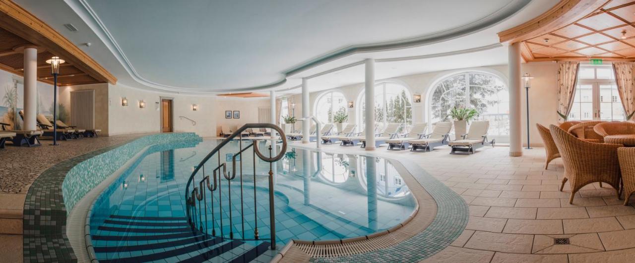 Schwarzer Adler - Sport & Hotel