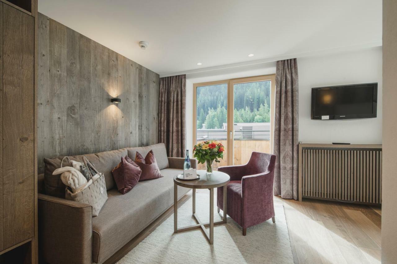 Schwarzer Adler - Sport & Hotel